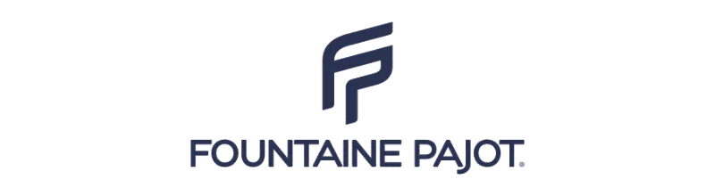Fountaine Pajot-Logo auf einem grünen Hintergrund.